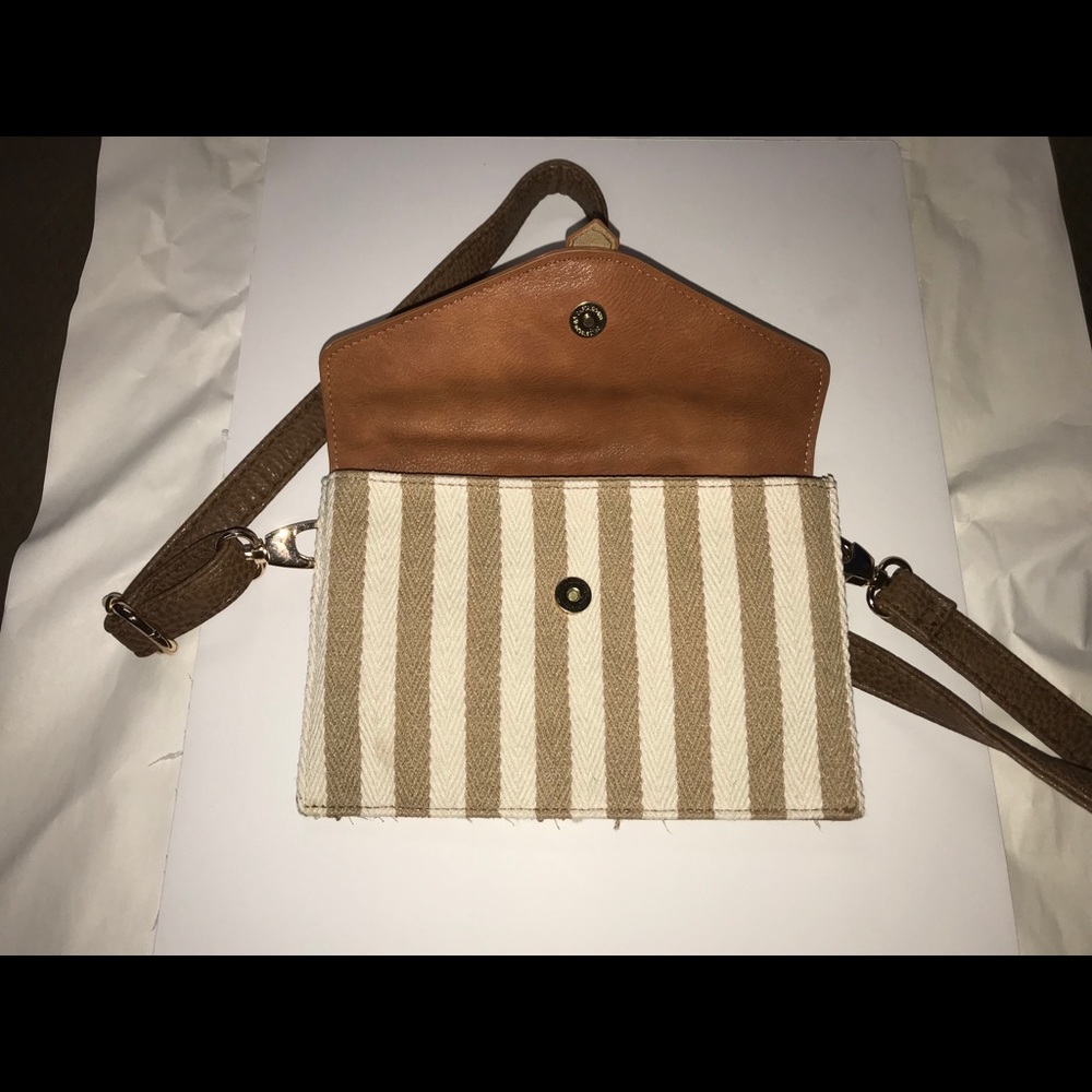 Small White & Tan Striped Crossbody Purse - Picture 2 of 4